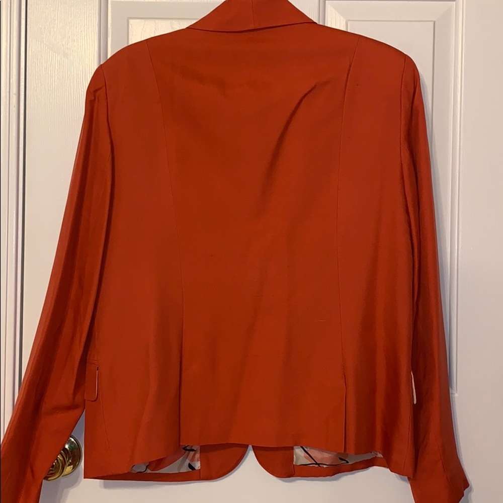 Clothes - Picture 4 of 10